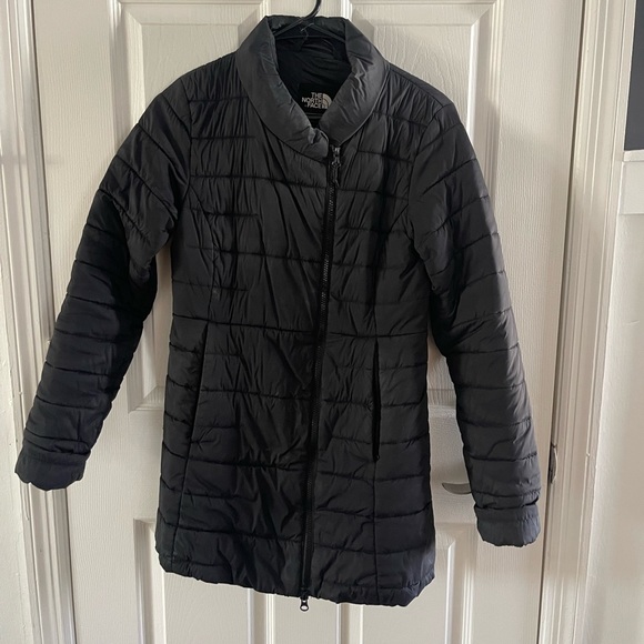 The North Face Jackets & Blazers - The North Face • Women’s zip puffer